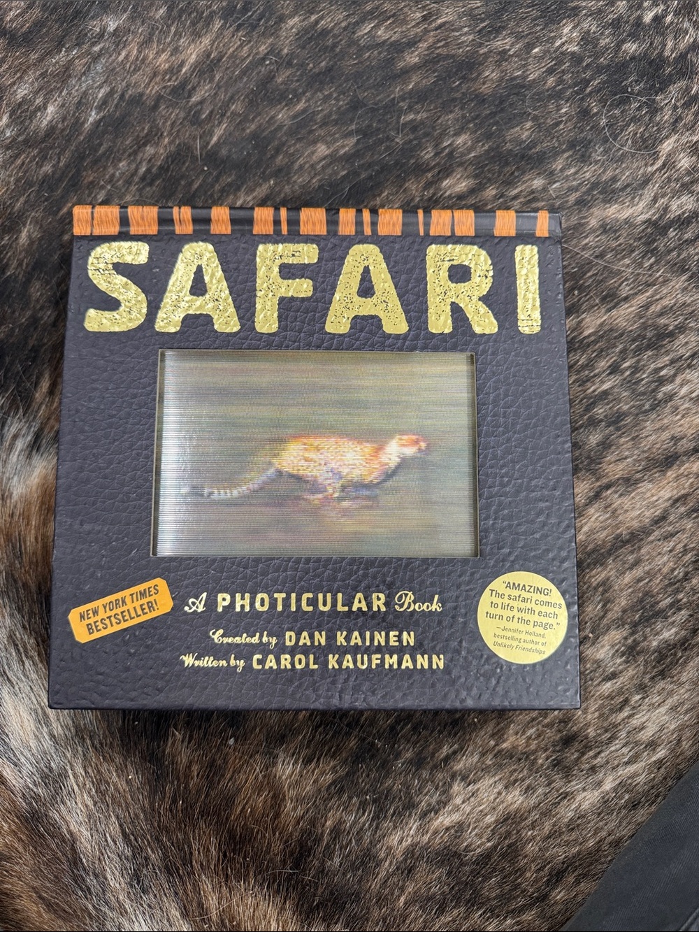Safari Photicular Book by Dan Kainen & Carol Kaufmann - Black/Gold Cover